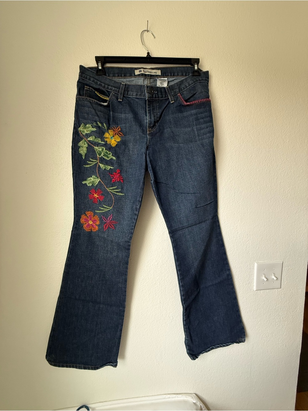 Vintage GAP Jeans with Multicolor Floral Embroidery